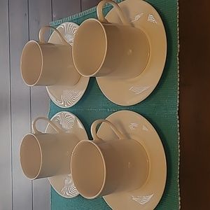 Set of 4 Pier 1 Imports New Essentials Classic cups & saucers